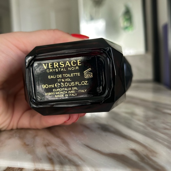 Versace Crystal Noir 3mL - Picture 2 of 2